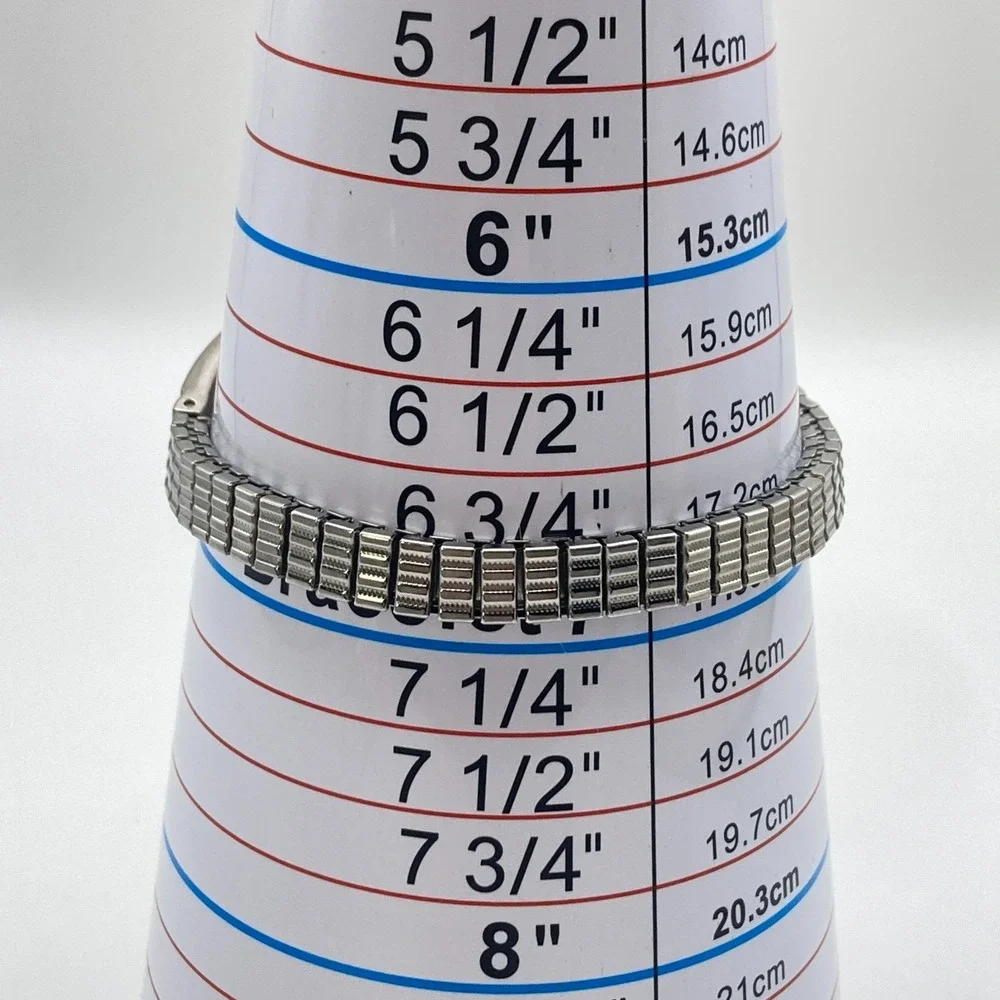 Marcasite Women's Watch Silver Tone 23mm Oval Stretch Band New Battery 6.75
